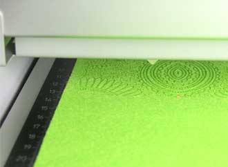 Textiles laser cutter